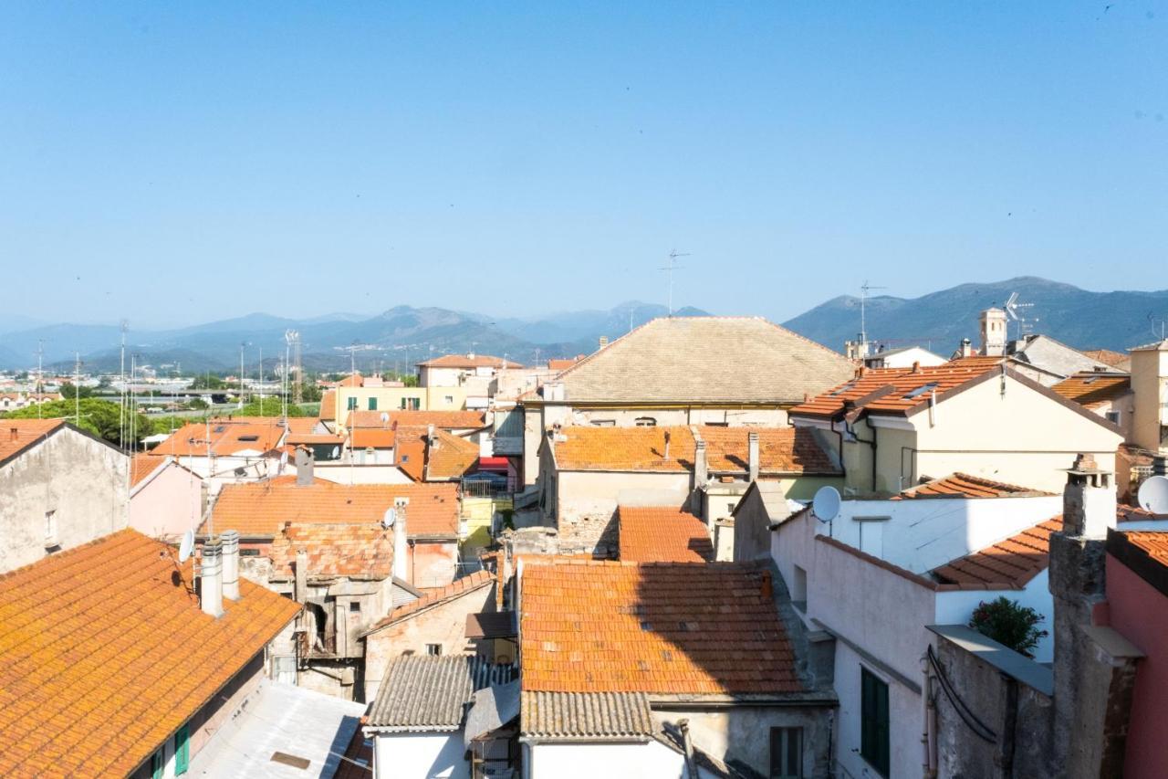 Palazzo Oddo Rental Rooms Albenga Buitenkant foto