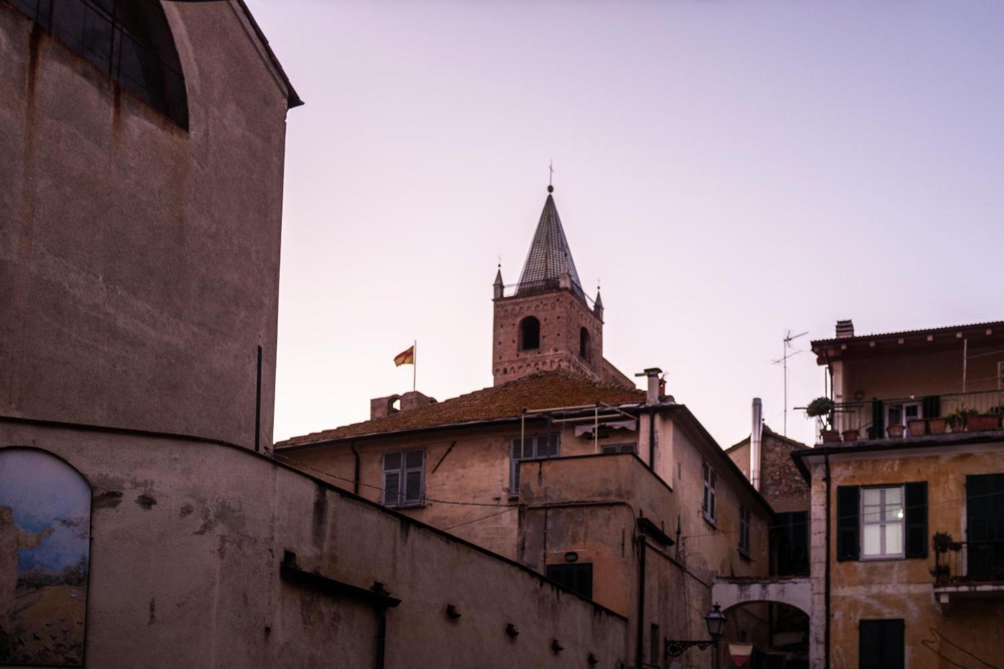 Palazzo Oddo Rental Rooms Albenga Buitenkant foto