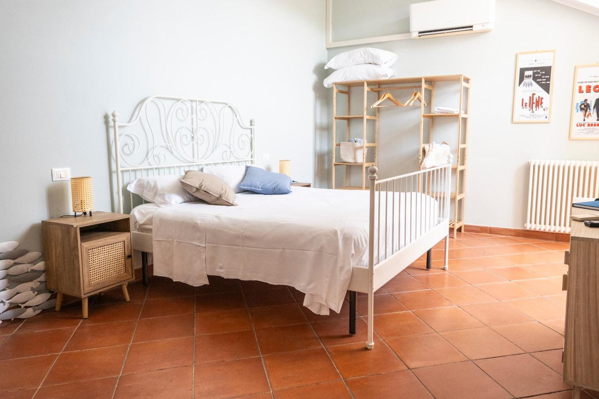 Palazzo Oddo Rental Rooms Albenga Buitenkant foto